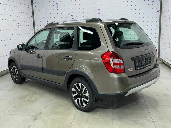 2026 Lada (ВАЗ) Granta Cross I Рестайлинг, коричневый - вид 3
