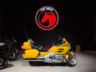 2001 Honda GL 1800 Gold Wing, жёлтый, 815000 рублей, вид 1
