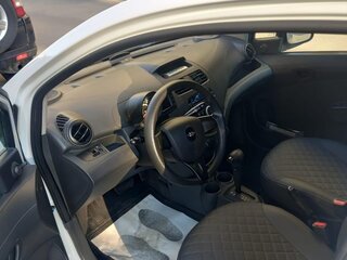 2013 Chevrolet Spark III, белый, 950000 рублей, вид 4
