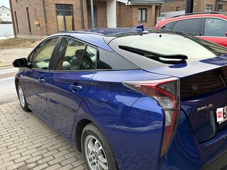 2016 Toyota Prius IV (XW50), синий, 1850000 рублей, вид 3