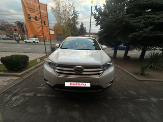 2011 Toyota Highlander II (XU40) Рестайлинг, белый, 2100000 рублей, вид 1