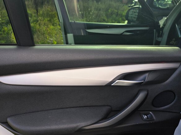 2014 BMW X5 30d III (F15), белый, 3400000 рублей - вид 16