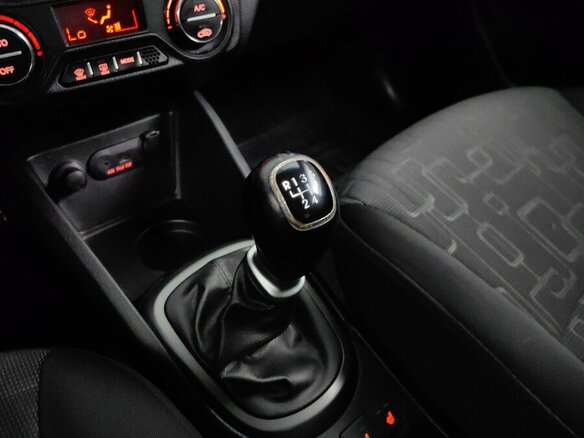 2012 Kia Rio 5-speed III, серебристый - вид 15