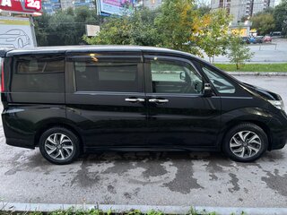 2016 Honda Stepwgn Spada V, чёрный, 1900000 рублей, вид 4