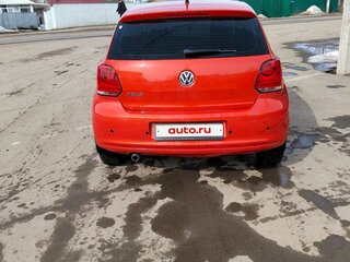 2010 Volkswagen Polo V, красный, 900000 рублей, вид 4