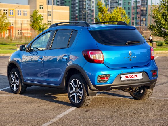2020 Renault Sandero Stepway II Рестайлинг, синий, 1420000 рублей - вид 6
