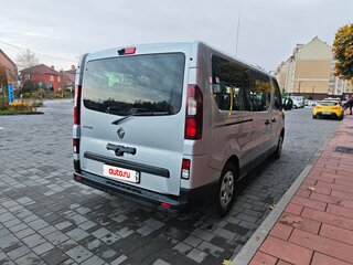 2022 Renault Trafic L2 III Рестайлинг, серебристый, 3339000 рублей, вид 4