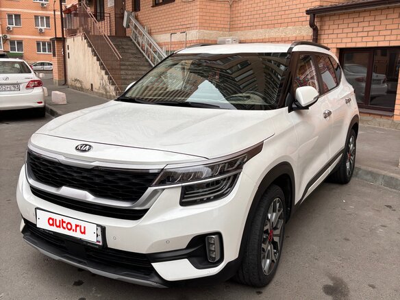2019 Kia Seltos I, белый, 2100000 рублей - вид 1