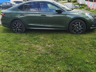 2020 Skoda Octavia IV (A8), зелёный, 2225000 рублей, вид 3