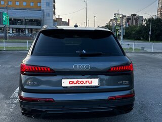 2022 Audi Q7 55 TFSI II (4M) Рестайлинг, серый, 9000000 рублей, вид 4