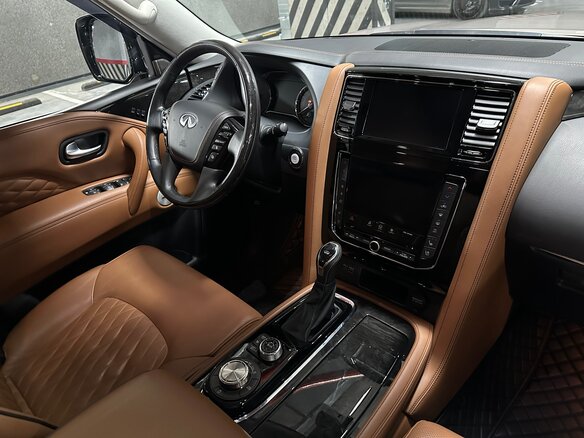 2020 Infiniti QX80 I Рестайлинг 3, жёлтый, 5700000 рублей - вид 10