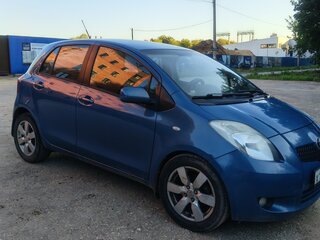 2008 Toyota Yaris II, серый, 600000 рублей, вид 3