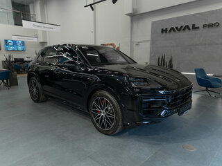 2025 Porsche Cayenne S III Рестайлинг, чёрный, 24950000 рублей, вид 2