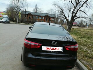 2015 Kia Rio 6-speed III, коричневый, 980000 рублей, вид 5