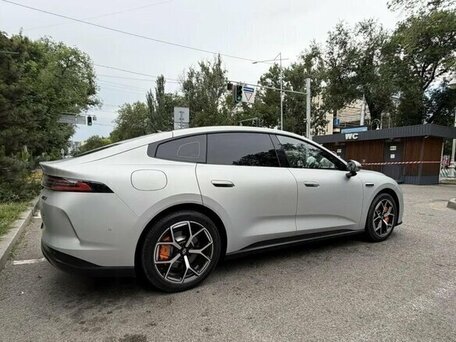 2026 Changan Qiyuan A06 28.39 kWh, серебристый, 2822000 рублей, вид 5