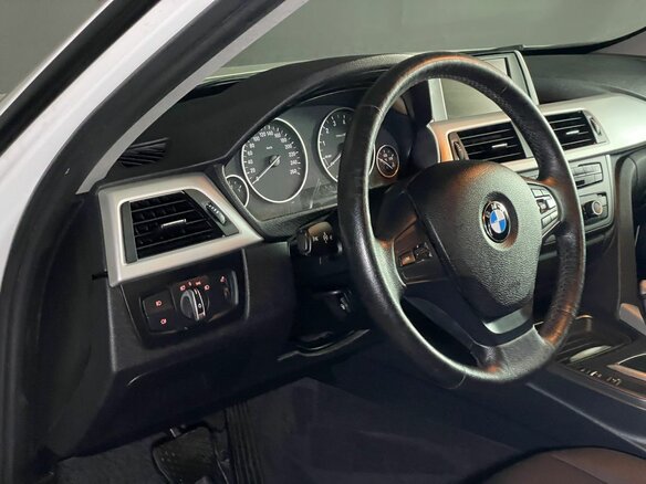 2012 BMW 3 серии 320i VI (F3x), белый, 1599000 рублей - вид 6