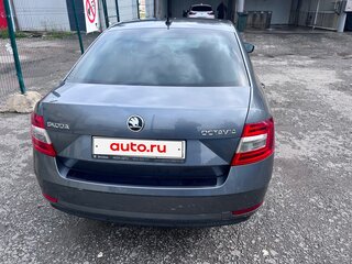 2017 Skoda Octavia III (A7) Рестайлинг, серый, 1350000 рублей, вид 5