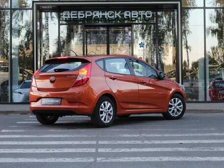 2015 Hyundai Solaris I Рестайлинг, оранжевый, 1245000 рублей, вид 3
