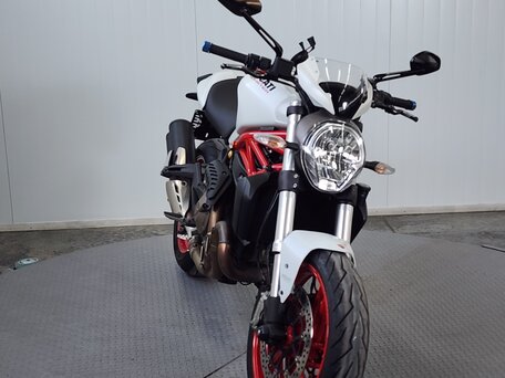 2014 Ducati Monster 821, белый, 519000 рублей, вид 3