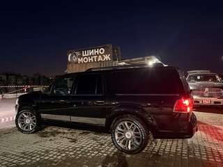2007 Lincoln Navigator L III, чёрный, 3300000 рублей, вид 2