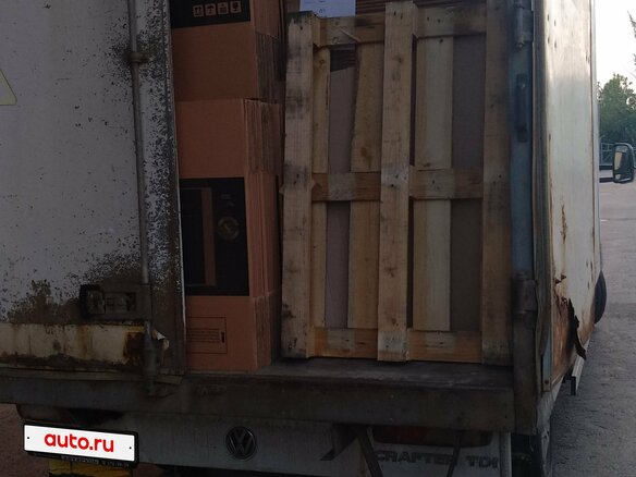 2013 Volkswagen Crafter, белый, 1100000 рублей - вид 2