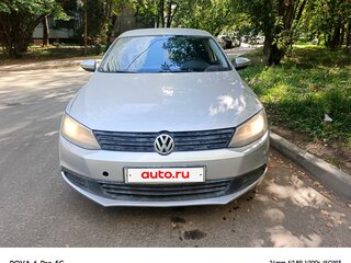 2013 Volkswagen Jetta VI, серебристый, 700000 рублей, вид 2