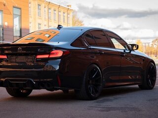 2020 BMW M5 Competition VI (F90) Рестайлинг, чёрный, 10099999 рублей, вид 4