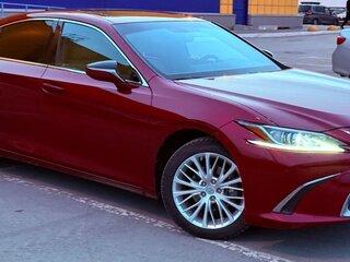 2021 Lexus ES 250 VII Рестайлинг, красный, 3900000 рублей, вид 2