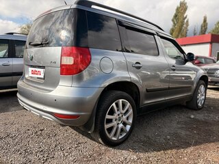2010 Skoda Yeti I, серый, 690000 рублей, вид 4