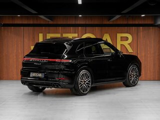 2023 Porsche Cayenne S III Рестайлинг, чёрный, 14990000 рублей, вид 5