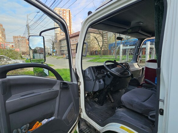 2014 Isuzu Elf (N-series), белый, 2700000 рублей - вид 12