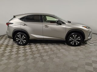 2019 Lexus NX 200 I Рестайлинг, серый, 3549000 рублей, вид 4