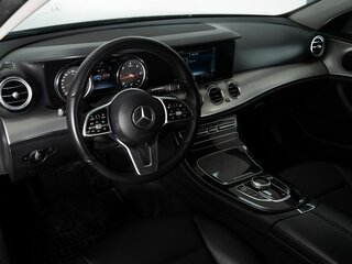 2020 Mercedes-Benz E-Класс 200 d V (W213, S213, C238), чёрный, 2648000 рублей, вид 5