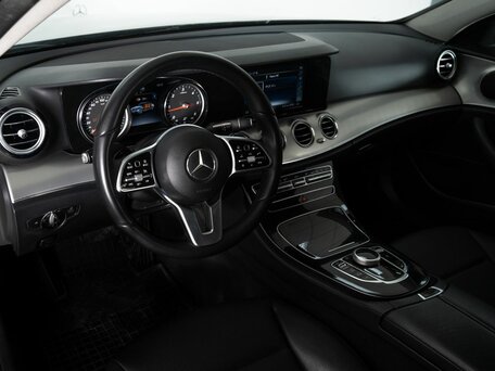 2020 Mercedes-Benz E-Класс 200 d V (W213, S213, C238), чёрный, 2648000 рублей, вид 5