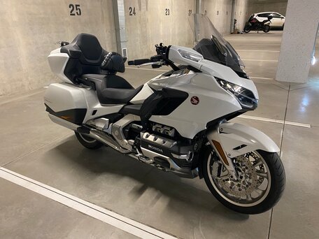 2021 Honda GL 1800 Gold Wing, белый, 2685000 рублей, вид 4