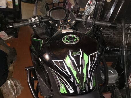 2023 Kawasaki Ninja 1000 SX, чёрный, 1100000 рублей, вид 3