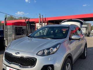 2017 Kia Sportage IV, серебристый, 2000000 рублей, вид 2
