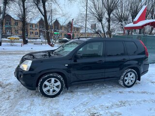 2010 Nissan X-Trail II, чёрный, 800000 рублей, вид 3