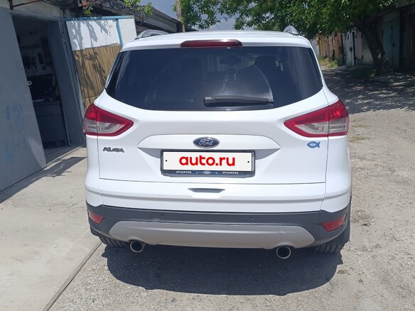 2013 Ford Kuga II, белый, 1400000 рублей - вид 1