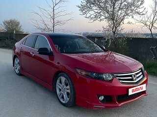 2009 Honda Accord VIII, красный, 1050000 рублей, вид 1