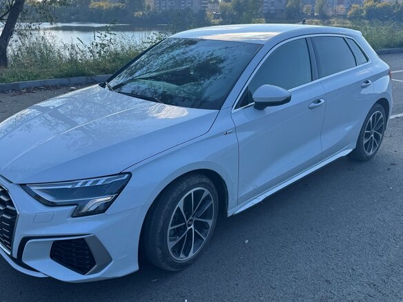 2022 Audi A3 Sportback 35 TFSI IV (8Y), белый, 2600000 рублей