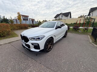 2021 BMW X6 40i III (G06), белый, 8300000 рублей, вид 5