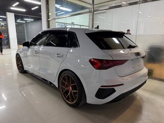 2022 Audi A3 Sportback 35 TFSI IV (8Y), белый, 2400000 рублей, вид 2