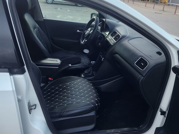 2013 Volkswagen Polo V, белый, 500000 рублей - вид 5
