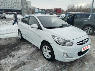 2011 Hyundai Solaris I, белый, 600000 рублей, вид 4