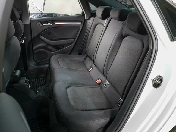 2016 Audi A3 III (8V) Рестайлинг, белый - вид 8