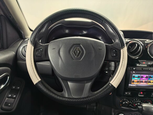 2017 Renault Duster I Рестайлинг, белый, 940000 рублей - вид 11