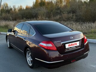 2010 Nissan Teana II (J32), красный, 1450000 рублей, вид 4