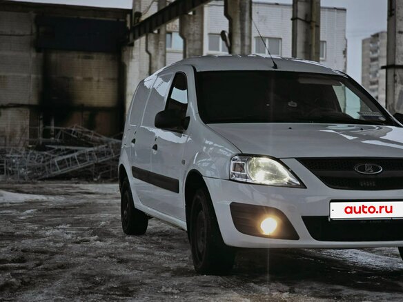 2018 Lada (ВАЗ) Largus I, белый, 550000 рублей - вид 2