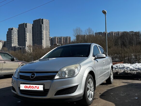 2008 Opel Astra H Рестайлинг, серебристый, 440000 рублей - вид 1